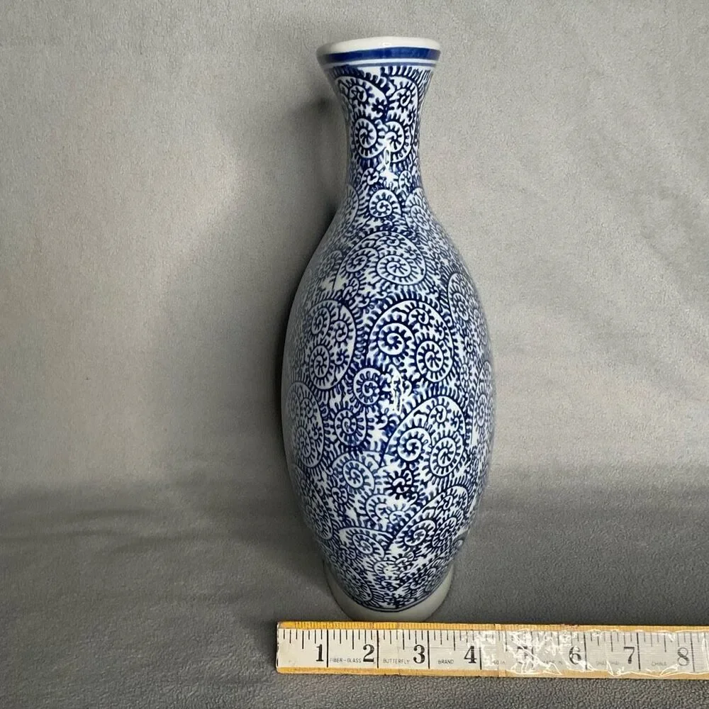 Vintage Chinoiserie Bud Flower Vase - Cobalt Blue‎ & White, Ivy Pattern 12